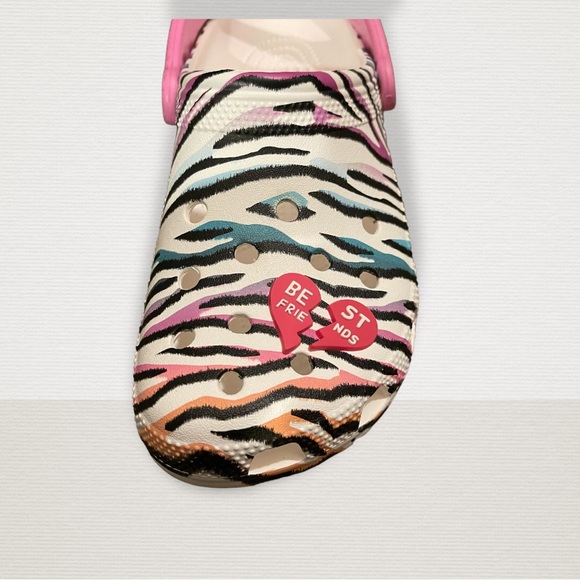 Best Friends Share Croc Charms - 50%‎ OFF WHEN YOU BUNDLE 3 OR MORE CHARMS - Picture 2 of 2